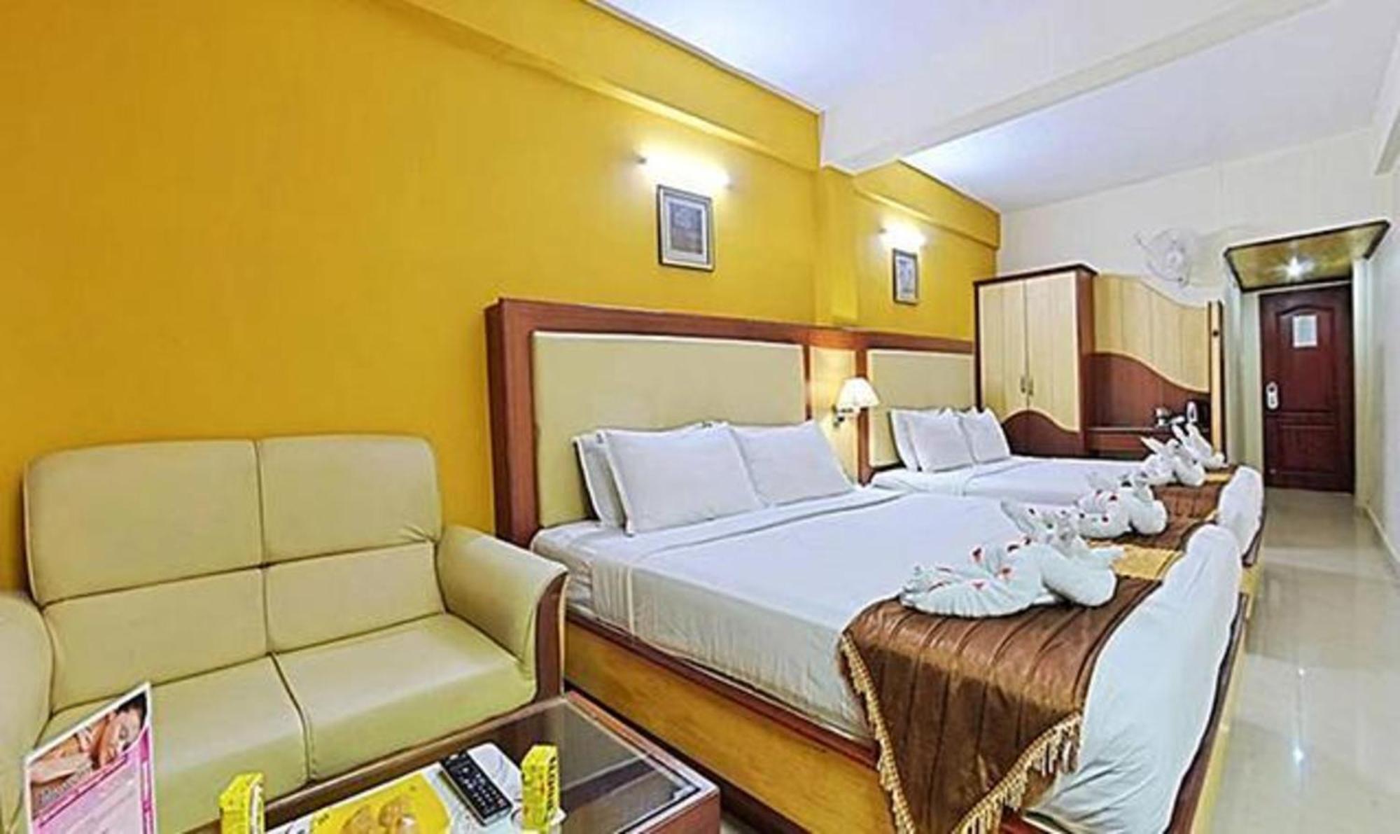 Ponmariresidency Otel Ooty Dış mekan fotoğraf