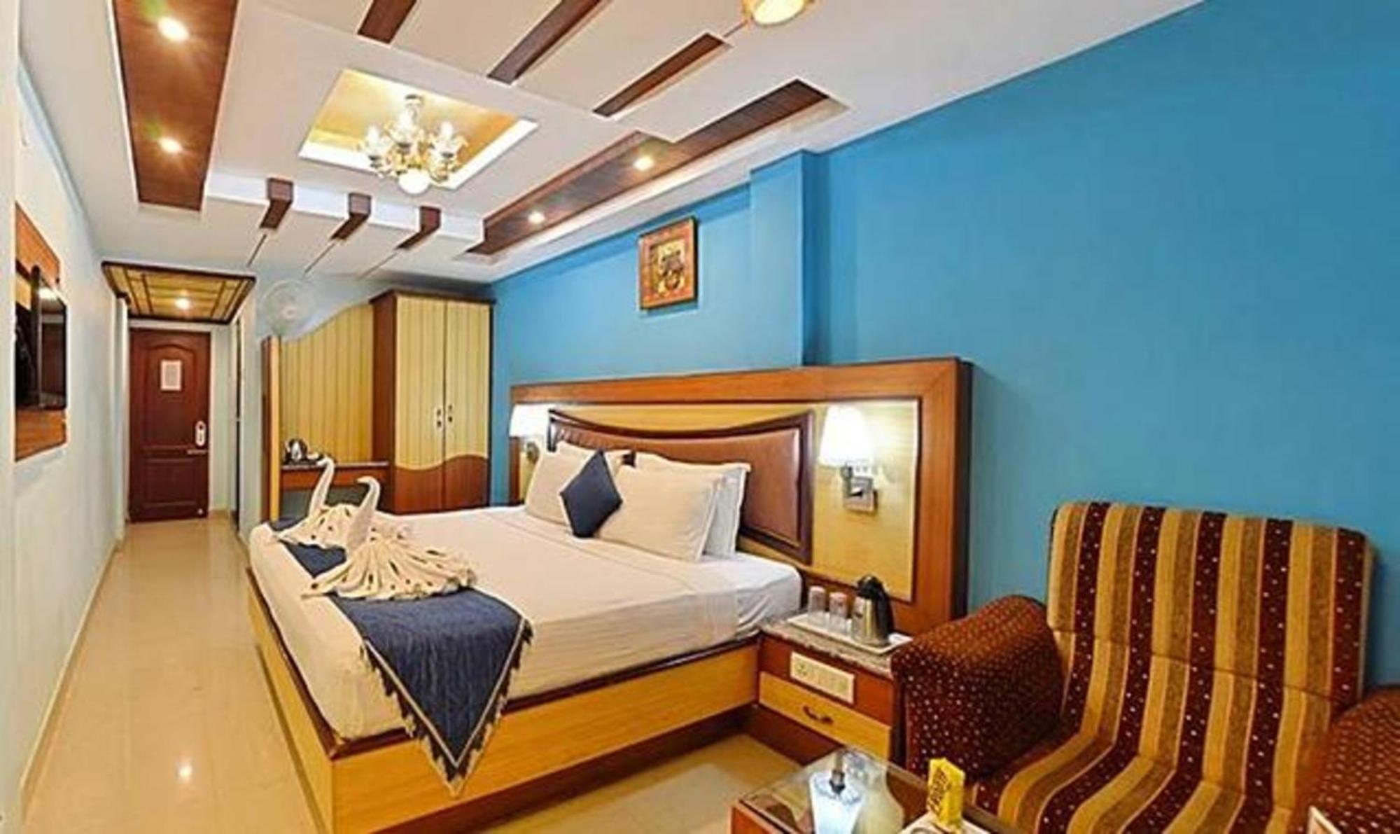 Ponmariresidency Otel Ooty Dış mekan fotoğraf