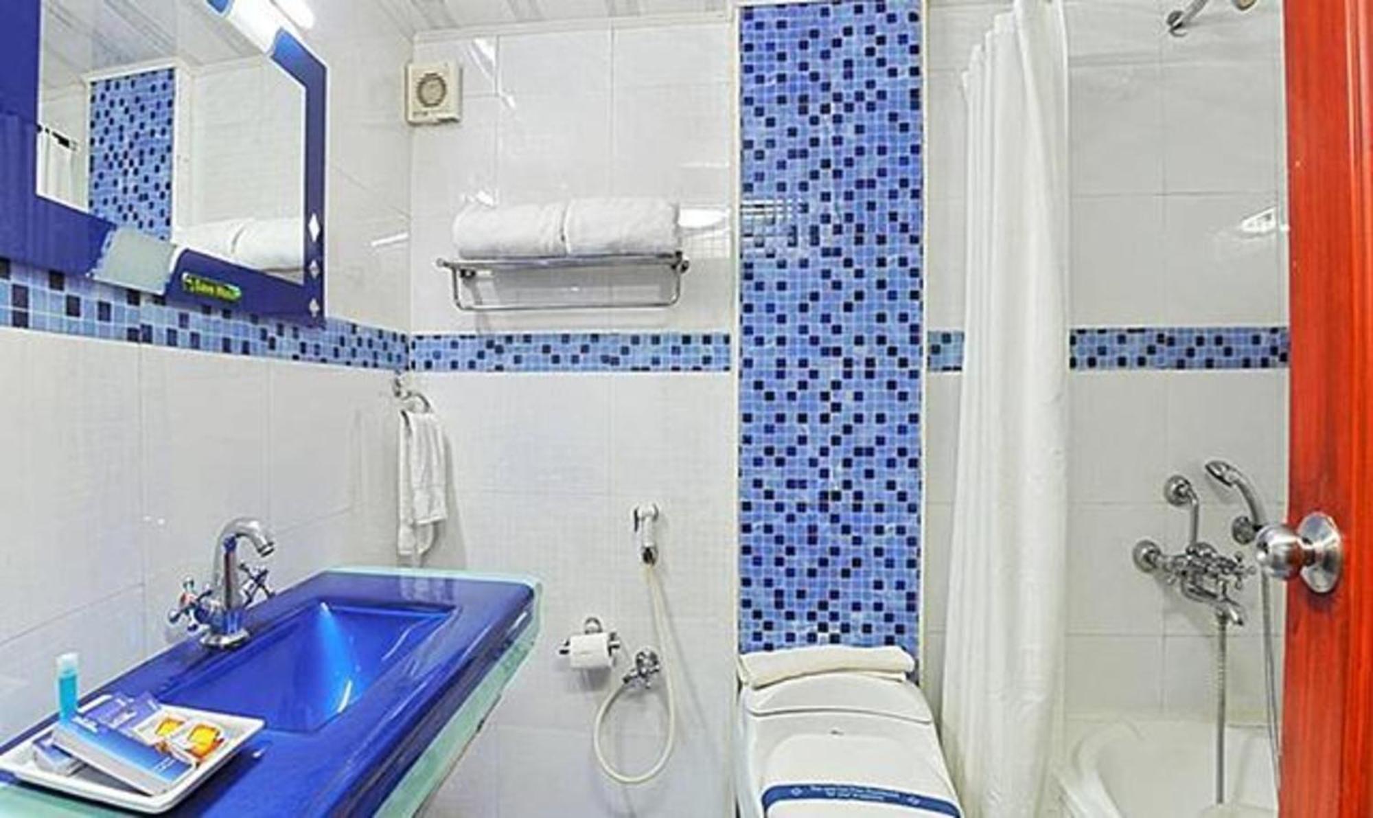 Ponmariresidency Otel Ooty Dış mekan fotoğraf