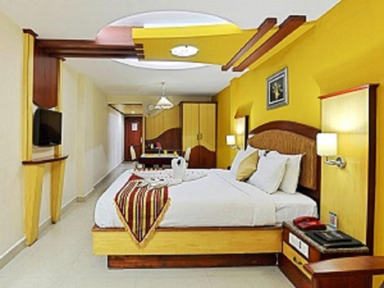 Ponmariresidency Otel Ooty Dış mekan fotoğraf