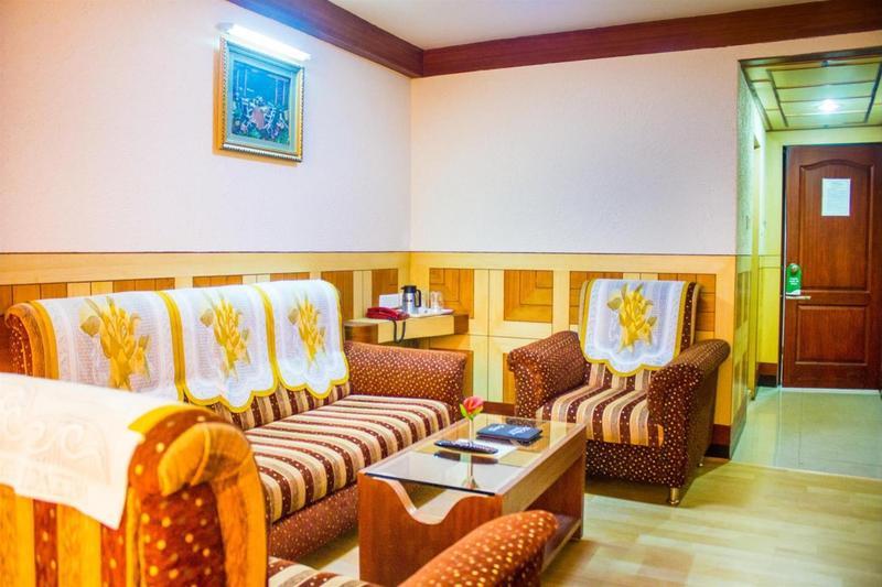 Ponmariresidency Otel Ooty Dış mekan fotoğraf