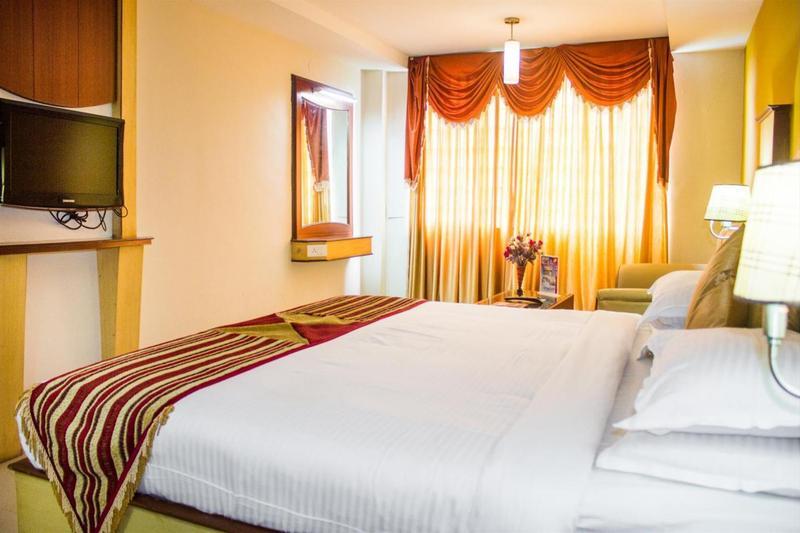 Ponmariresidency Otel Ooty Dış mekan fotoğraf